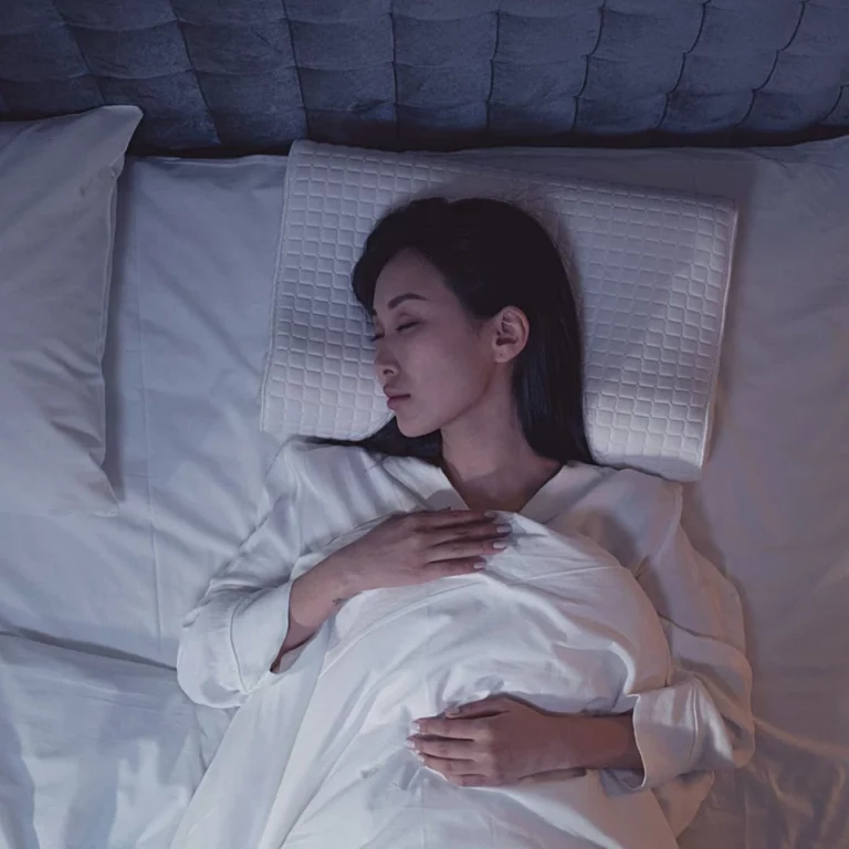 Can You Sleep With Contacts In?
